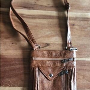 Slim Crossbody faux Leather Phone Bag in Cognac Brown